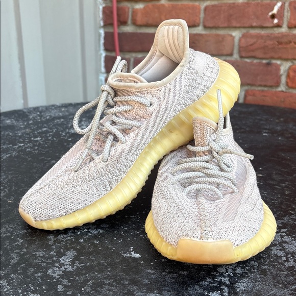 adidas Other - Yeezy Kids Neutral Knit Athletic Sneakers with Yellow Sole use 5.5